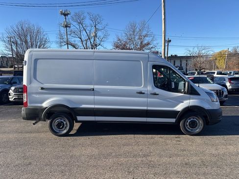 New 2026 Ford Transit 250 148 Medium Roof RWD image 30