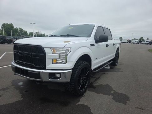 Used 2017 Ford F150 XLT AWD/4WD image 6