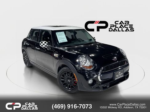 Used 2018 MINI Cooper S FWD image 1