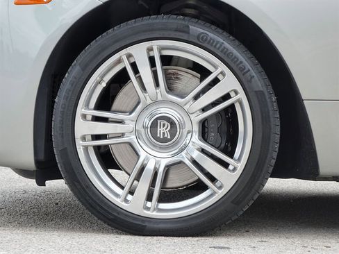 Used 2016 Rolls-Royce Wraith RWD image 8