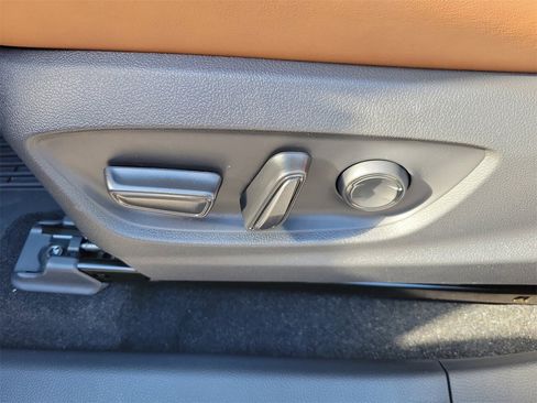 New 2026 Toyota Crown Signia image 19