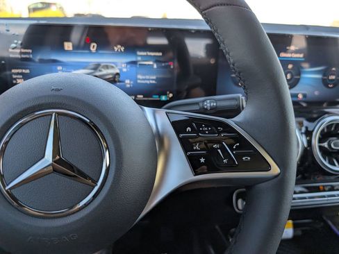 New 2026 Mercedes-Benz GLA 250 GLA 250 image 31