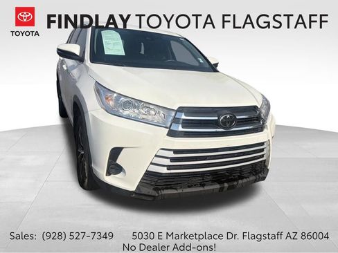Used 2017 Toyota Highlander LE w/ Carpet Mat Package AWD/4WD image 1
