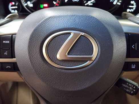 Used 2021 Lexus LX 570 4WD w/ Luxury Package image 49