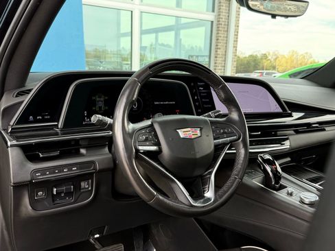 Used 2023 Cadillac Escalade ESV Sport AWD/4WD image 27