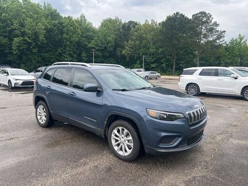 Used 2021 Jeep Cherokee Latitude FWD image 7