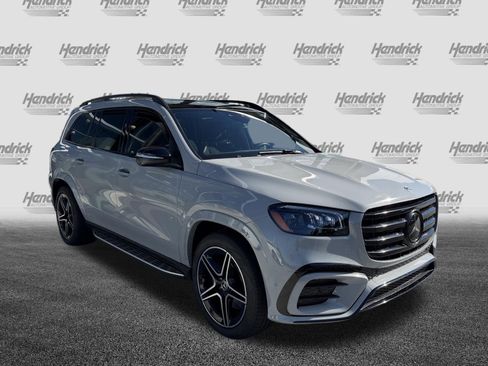 Certified 2025 Mercedes-Benz GLS 450 4MATIC image 2