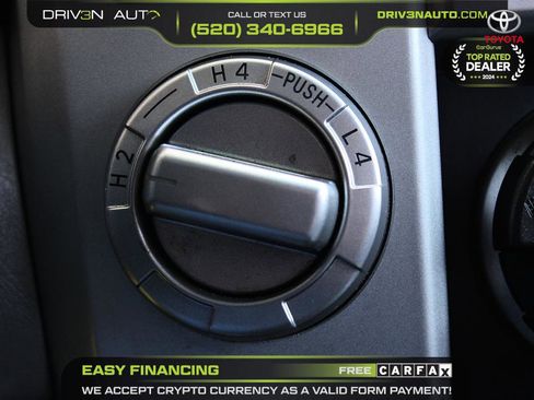 Used 2004 Toyota 4Runner SR5 AWD/4WD image 14