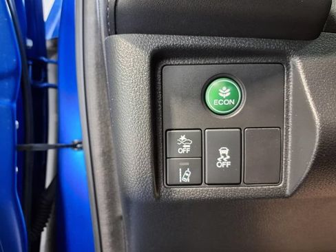 Used 2020 Honda HR-V EX image 16