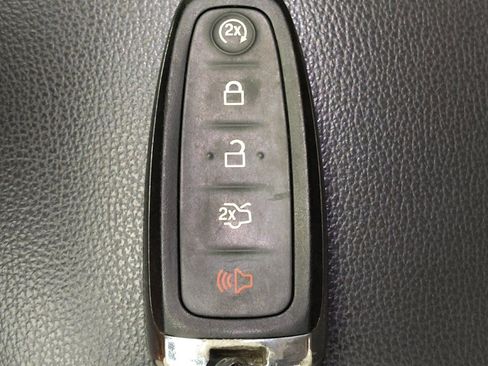 Used 2019 Ford Escape SEL image 32