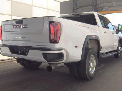 Used 2020 GMC Sierra 3500 Denali w/ Denali Ultimate Package AWD/4WD image 8