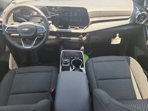 New 2026 Chevrolet Equinox LT w/ Safety and Technology Package FWD image 10