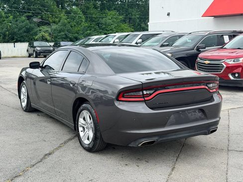 Used 2021 Dodge Charger SXT w/ Leather Interior Group RWD image 4