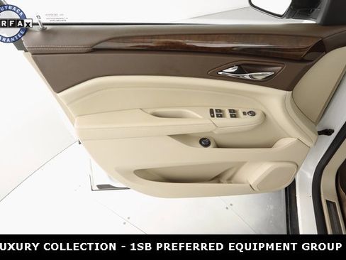 Used 2010 Cadillac SRX Luxury image 16