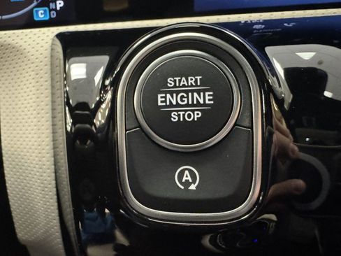 Certified 2025 Mercedes-Benz CLA 250 image 24