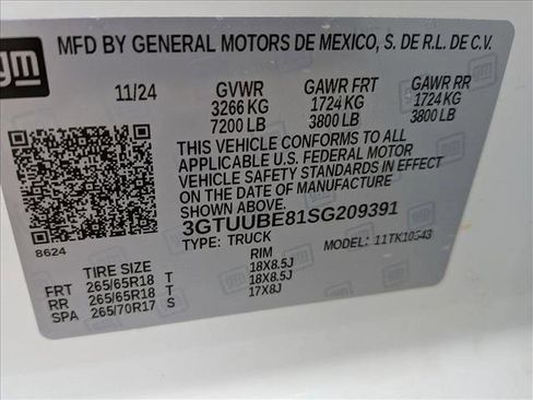 Used 2025 GMC Sierra 1500 SLE AWD/4WD image 24