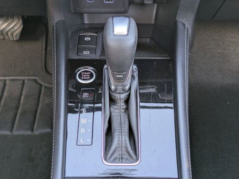 Used 2023 Nissan Kicks SR image 19