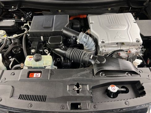 Used 2021 Mitsubishi Outlander SEL image 38