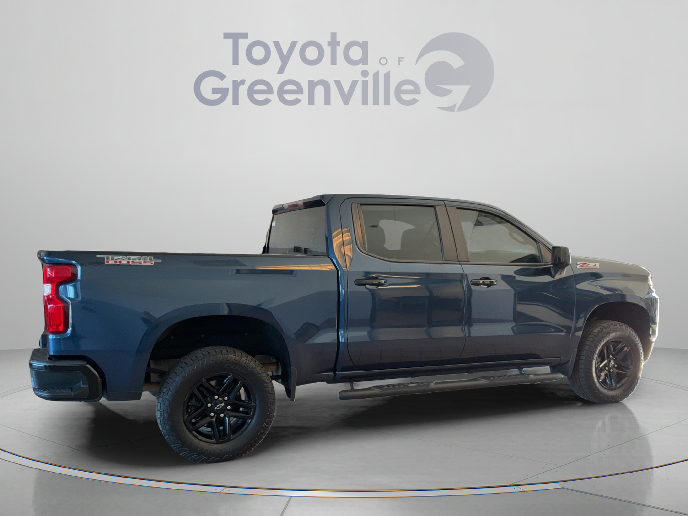 Used 2021 Chevrolet Silverado 1500 LT Trail Boss w/ Bed Protection Package AWD/4WD image 7