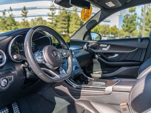 Used 2022 Mercedes-Benz GLC 300 image 17