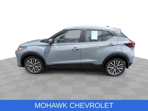 Used 2023 Nissan Kicks SV FWD image 5