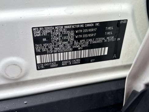 Used 2025 Toyota RAV4 XLE w/ Convenience Package AWD/4WD image 20