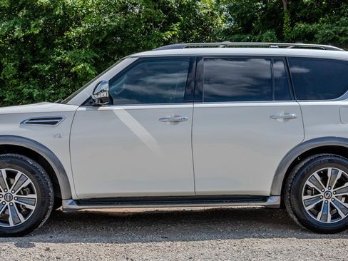 Used 2019 Nissan Armada SL w/ Premium Package RWD image 2