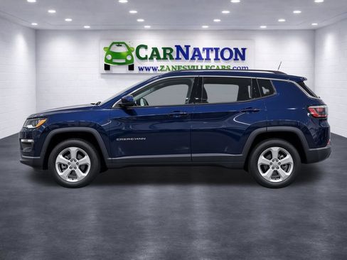 Used 2019 Jeep Compass Latitude w/ Cold Weather Group AWD/4WD image 1