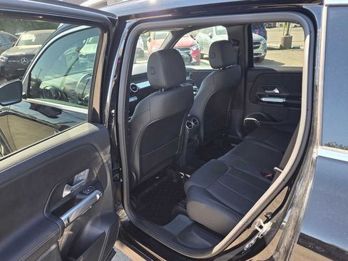 Used 2026 Mercedes-Benz GLB 250 4MATIC image 15
