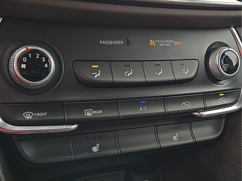 Used 2020 Hyundai Santa Fe SEL image 15