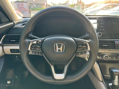 Used 2018 Honda Accord LX image 21