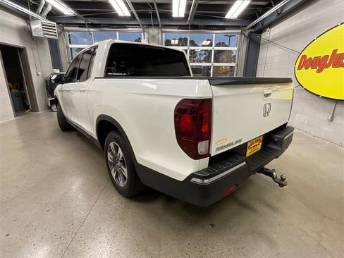 Used 2017 Honda Ridgeline RTL-T image 3
