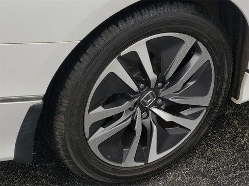 Used 2021 Honda Accord EX-L image 7