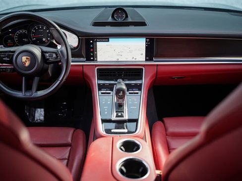 Used 2023 Porsche Panamera Platinum Edition image 21