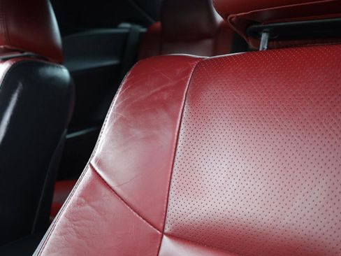 Used 2013 Dodge Challenger R/T RWD image 31
