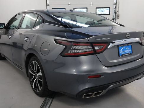 Used 2023 Nissan Maxima SV w/ Floor Mat Group FWD image 5