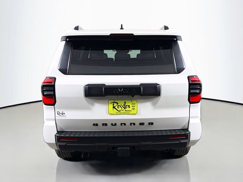 New 2026 Toyota 4Runner SR5 image 6