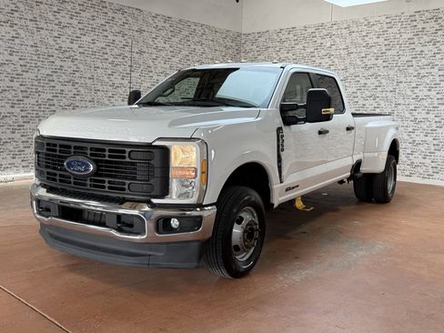 Used 2023 Ford F350 XL image 3