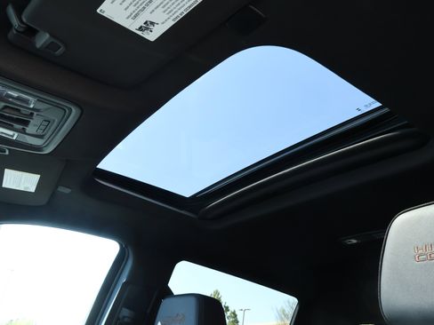 Used 2023 Chevrolet Silverado 1500 High Country w/ High Country Premium Package image 26