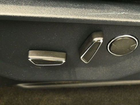 Certified 2021 Ford F150 XLT w/ Equipment Group 302A High image 11