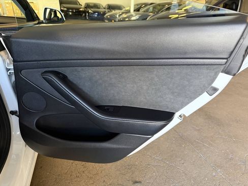 Used 2022 Tesla Model 3 RWD image 25