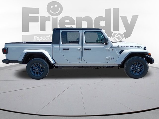 New 2026 Jeep Gladiator Sport AWD/4WD image 4
