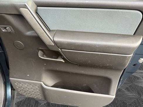 Used 2006 Nissan Titan SE image 15