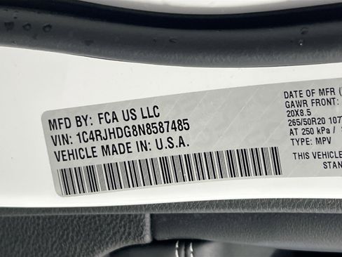 Used 2022 Jeep Grand Cherokee Overland w/ Luxury Tech Group IV image 32