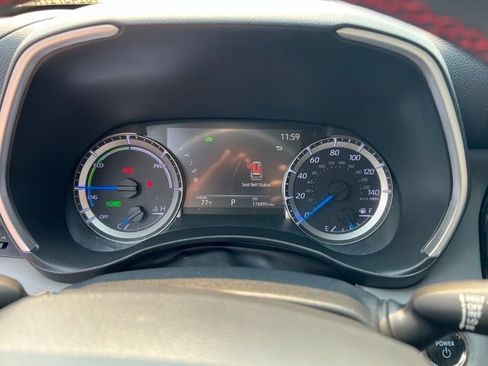 Used 2023 Toyota Highlander XLE AWD/4WD image 16