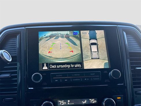 Used 2021 Nissan Titan PRO-4X w/ Pro-4x Convenience Package image 14