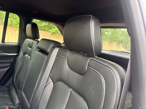 Used 2025 Jeep Grand Cherokee Limited w/ Trailer Tow Package AWD/4WD image 19