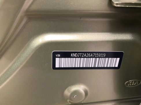 Used 2010 Kia Soul ! FWD image 21