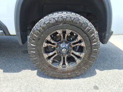 Used 2020 Chevrolet Silverado 2500 High Country w/ Z71 Off-Road Package AWD/4WD image 14
