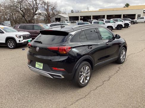 Used 2022 Buick Encore GX Essence w/ Experience Buick Package image 3